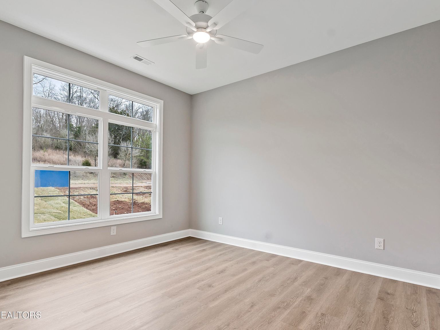 150 Cherry Blossom Ct, Lenoir City, TN, 37772 - Thumbnail 5