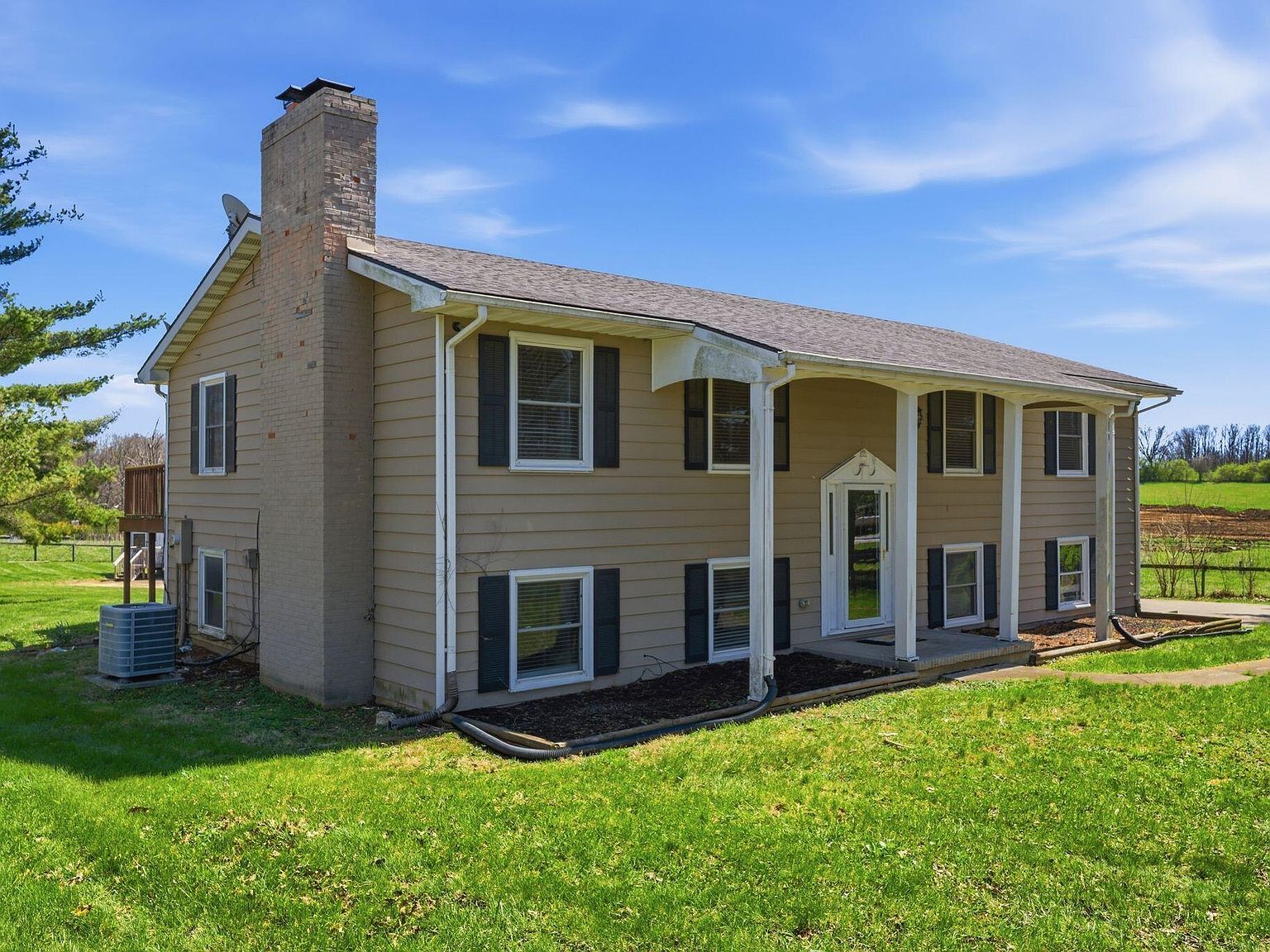 932 Hill Rd Paris, KY 40361 - Thumbnail 5