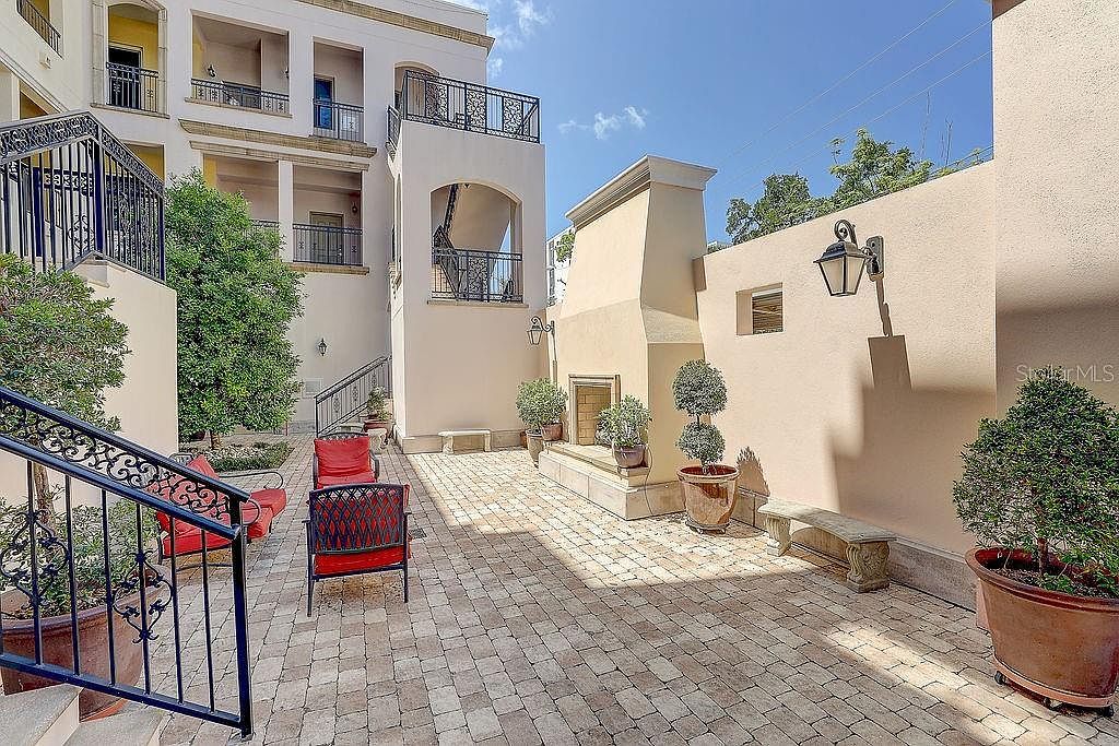 525 N Orange Ave STE 202 Sarasota, FL 34236 - Thumbnail 5