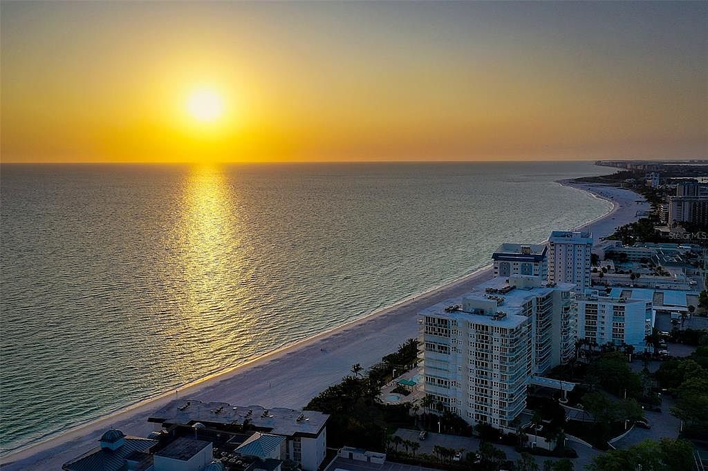 1800 Benjamin Franklin Dr APT A202 Sarasota, FL 34236 - Thumbnail 5