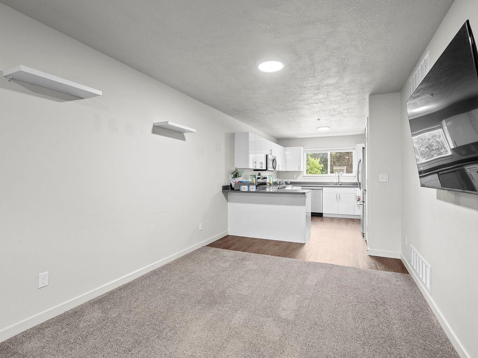 64 W 600 S #C205 Springville, UT 84663 - Thumbnail 5