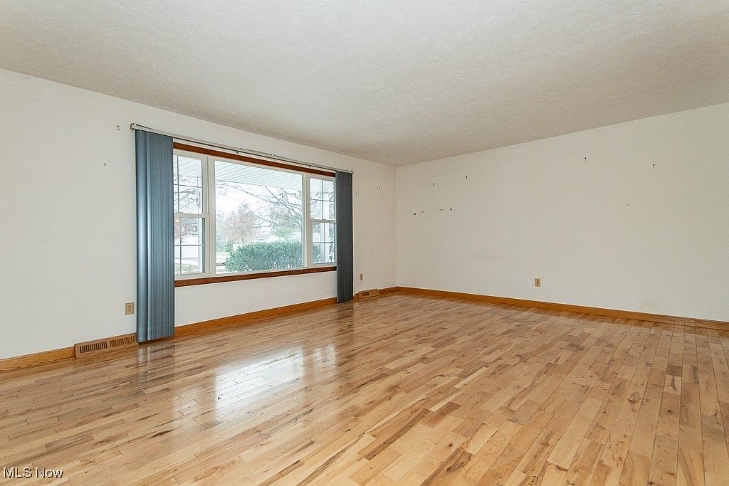 9626 Brimfield Dr Mentor, OH 44060 - Thumbnail 5