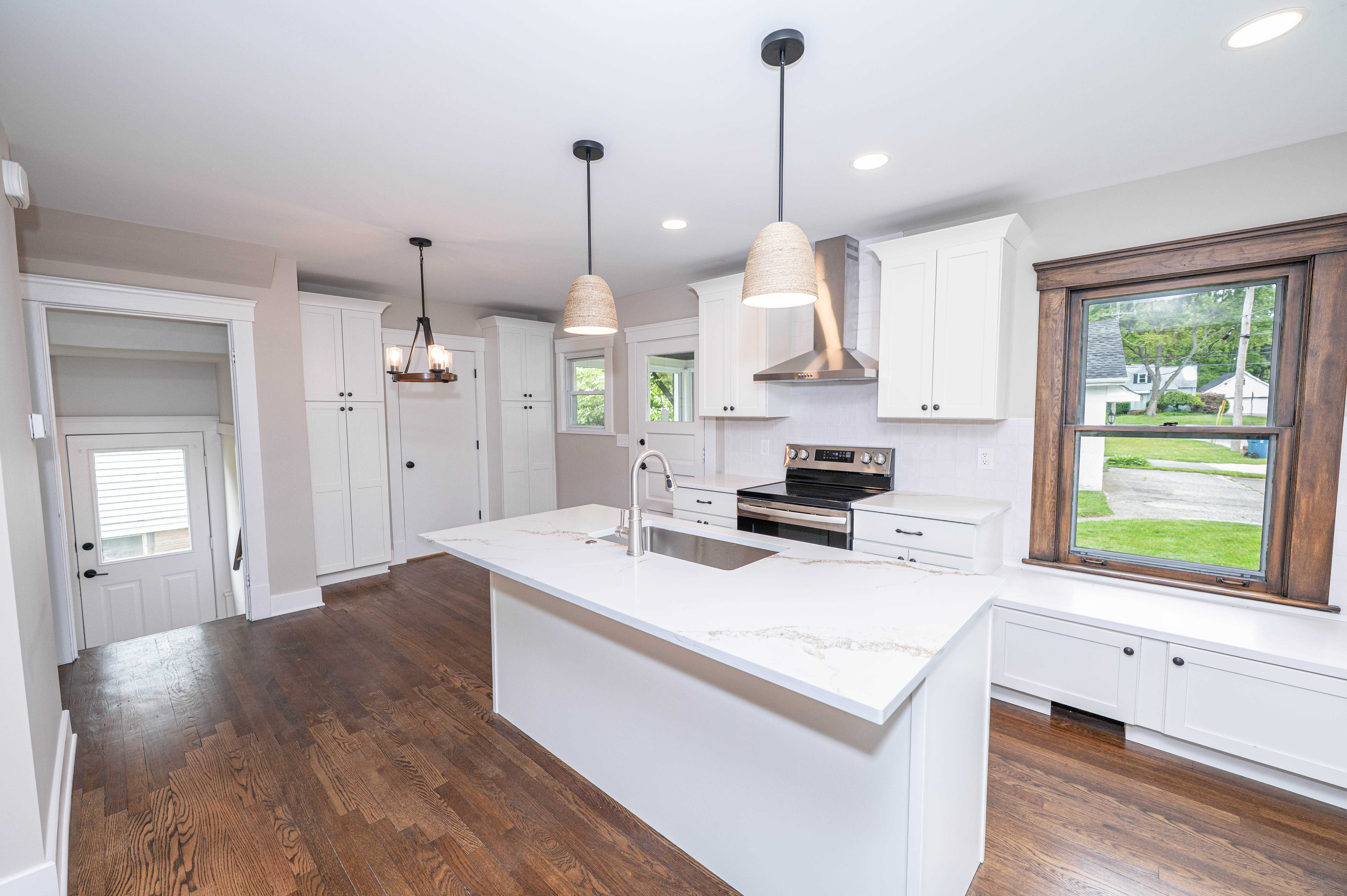 4577 Center Street, Willoughby, OH, USA, 44094 - Thumbnail 5