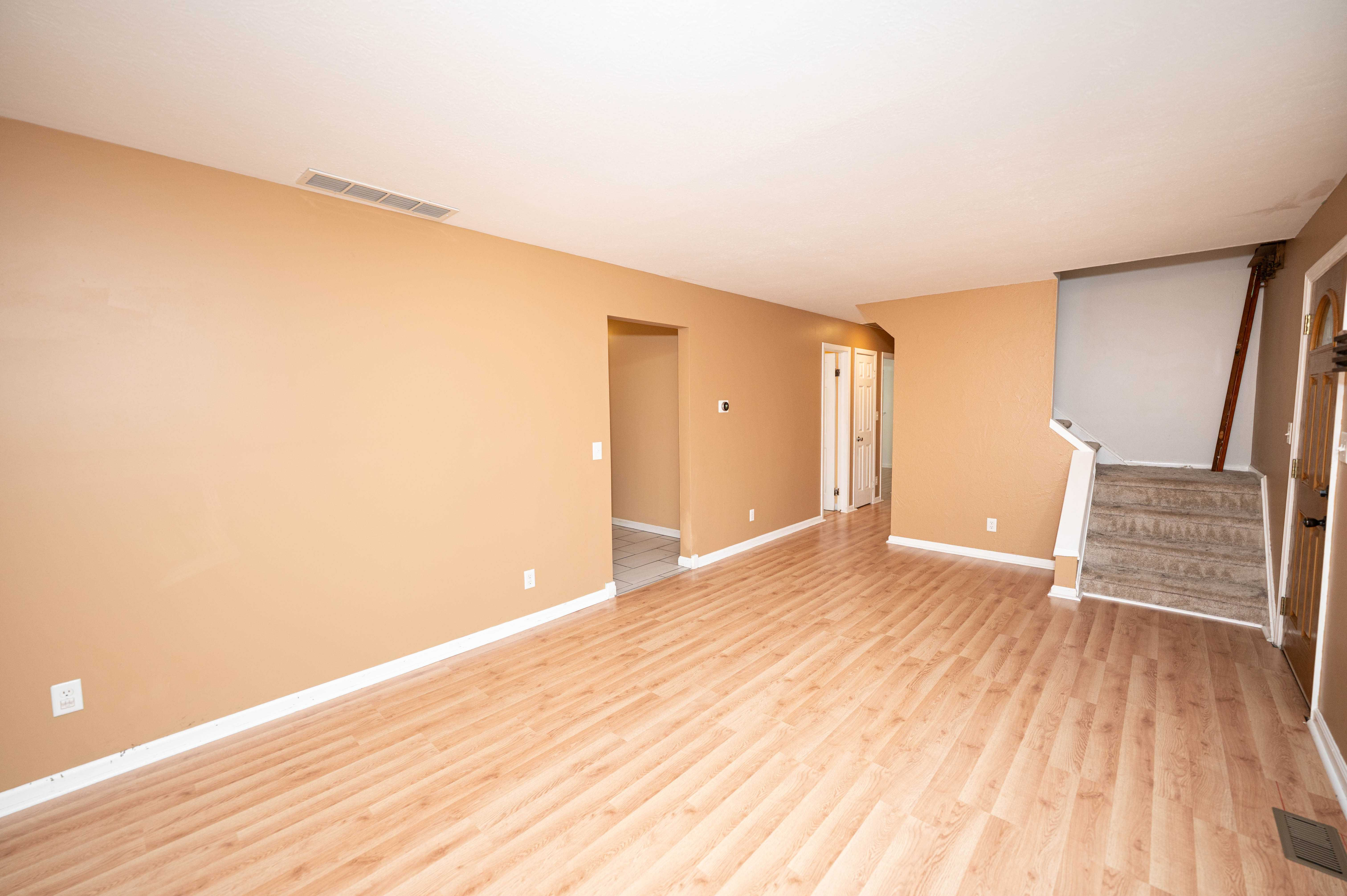 6484 Elmwood Road, Mentor, OH, USA, 44060 - Thumbnail 5