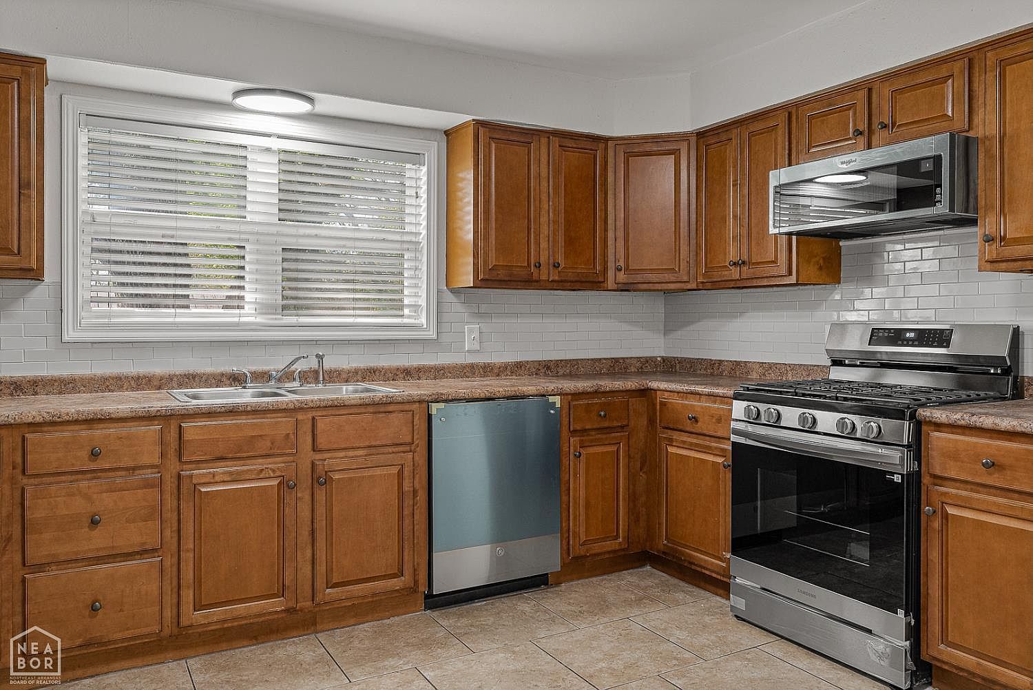 401 W Highland Dr Jonesboro, AR 72401 - Thumbnail 5