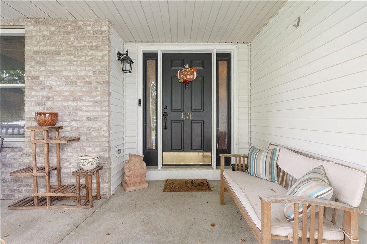 1171 Carriage Dr Sun Prairie, WI 53590 - Thumbnail 5