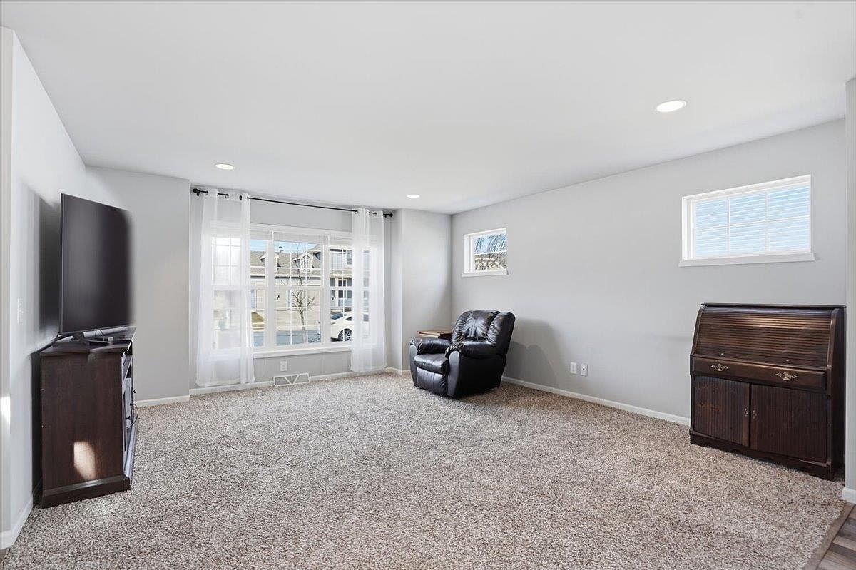 1406 Thoreau Dr Sun Prairie, WI 53590 - Thumbnail 5