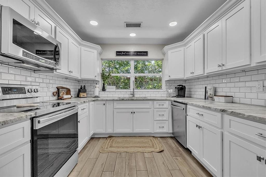 6723 Avenue C Sarasota, FL 34231 - Thumbnail 5