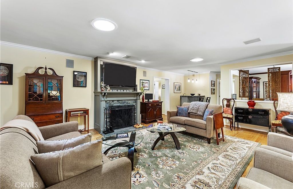 3456 Laurelvale Dr Studio City, CA 91604 - Thumbnail 5