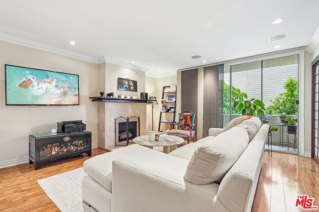 5325 Newcastle Ave Unit 201 Encino, CA 91316 - Thumbnail 5