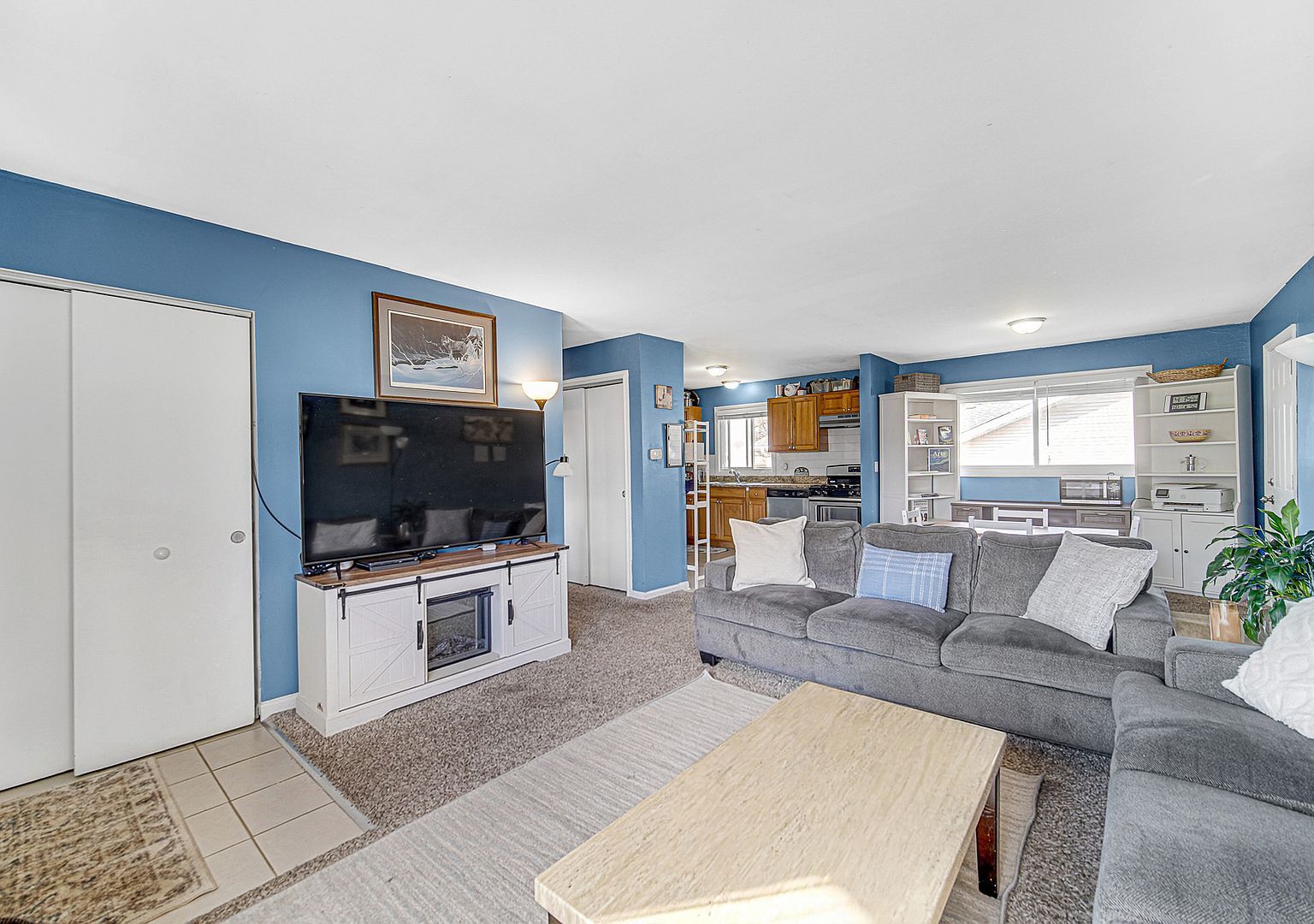 310 Maricopa Ln Hoffman Estates, IL 60169 - Thumbnail 5