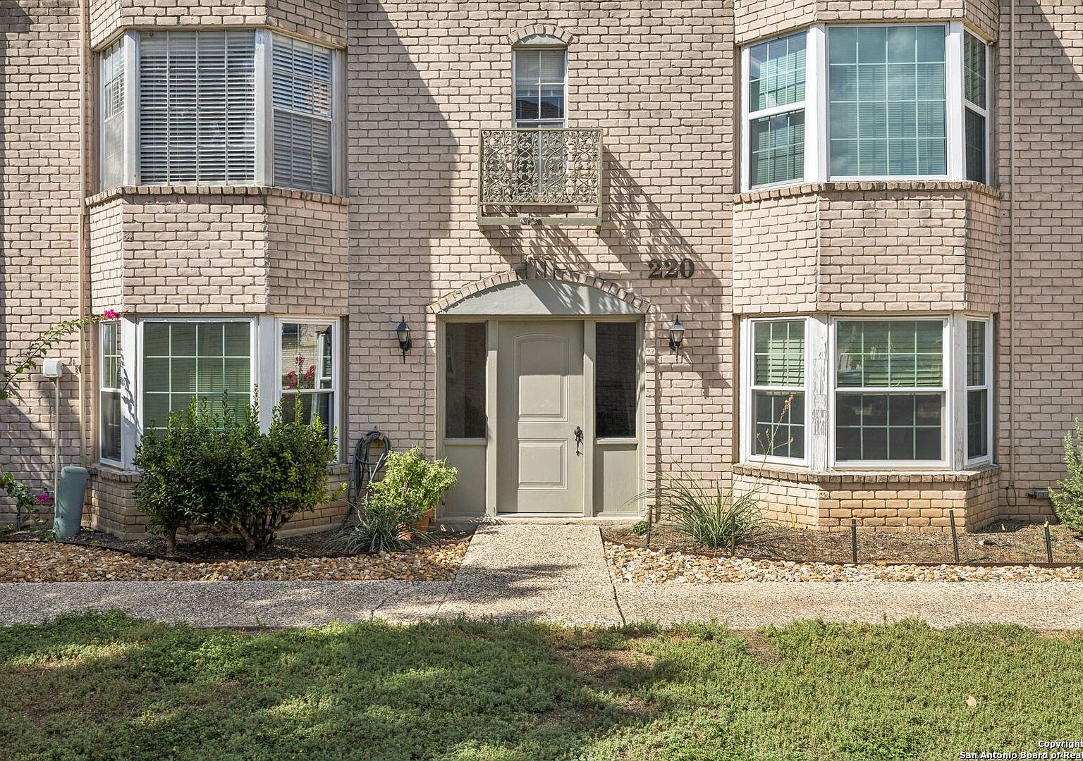 102 Ruelle Ln #220-B San Antonio, TX 78209 - Thumbnail 5