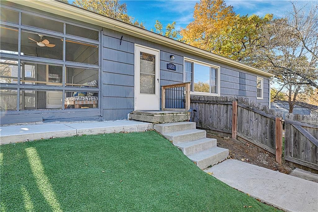 657 NE Russell Rd Kansas City, MO 64116 - Thumbnail 5