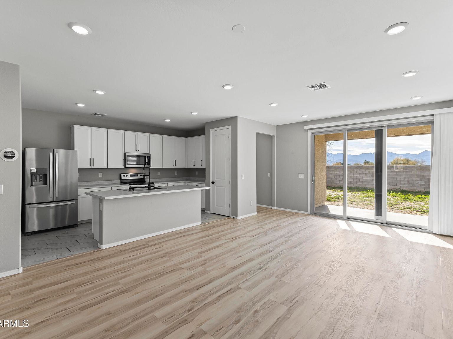 613 E Elm Ln Avondale, AZ 85323 - Thumbnail 5