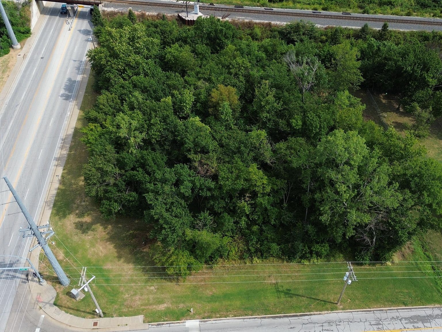 W 26th St Joplin, MO 64804 - Thumbnail 5