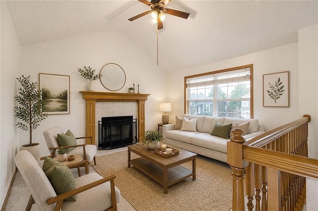 208 Hampton Dr Smithville, MO 64089 - Thumbnail 5