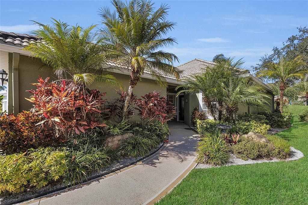 9008 Heathland Ct Mount Dora, FL 32757 - Thumbnail 5