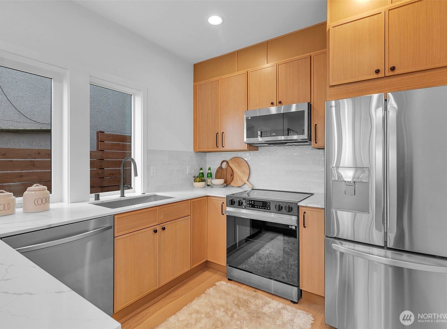 429 19th Ave E Seattle, WA 98112 - Thumbnail 5