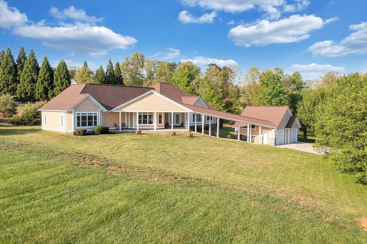 537 Calypso Rd Moneta, VA 24121 - Thumbnail 5