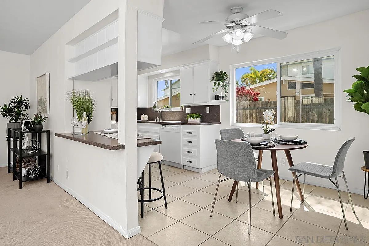 2002 Missouri St UNIT 6 San Diego, CA 92109 - Thumbnail 5