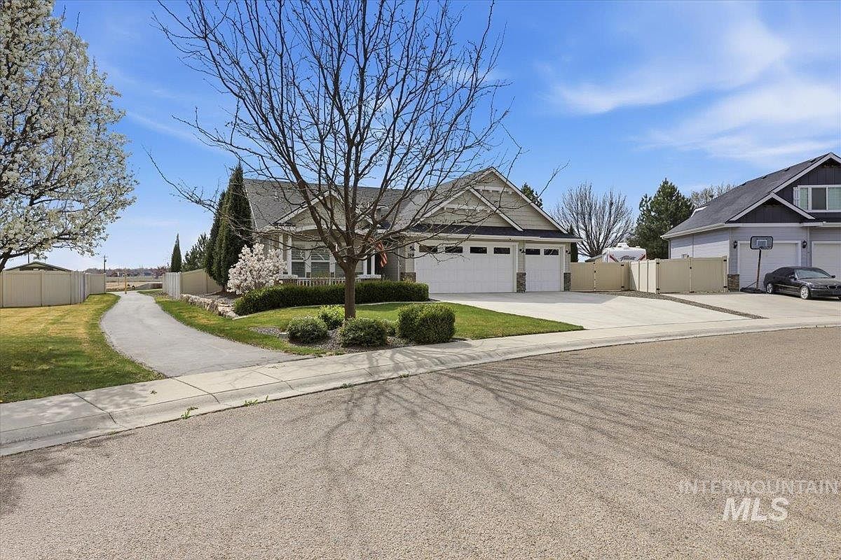 319 Sunderland St Caldwell, ID 83605 - Thumbnail 5