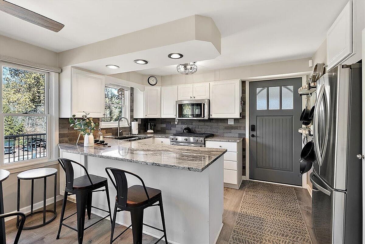 6185 E Dave St Newaygo, MI 49337 - Thumbnail 5