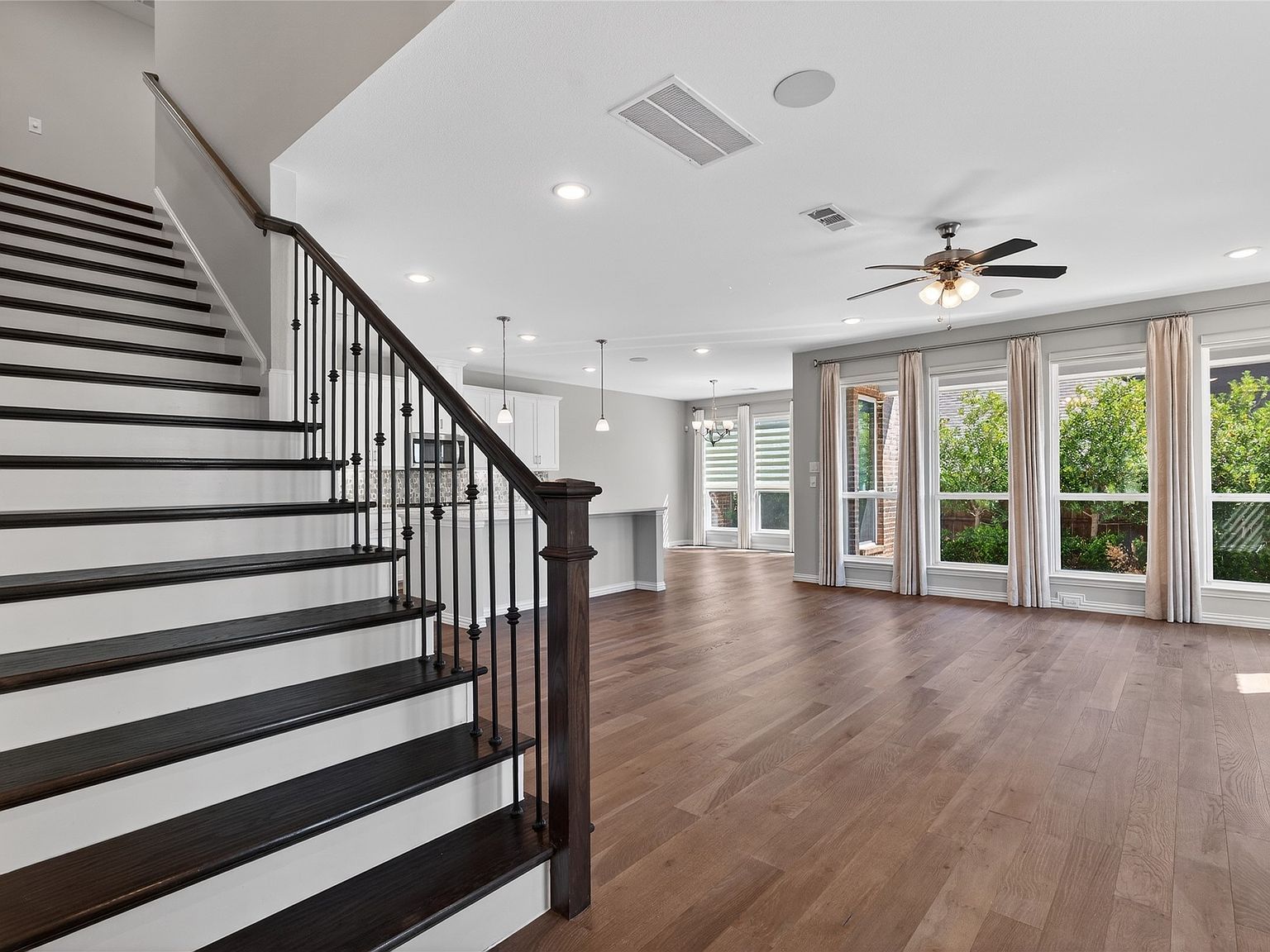 3900 Morel Dr Lewisville, TX 75056 - Thumbnail 5