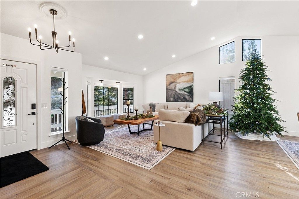 30260 Gremlin Ct Running Springs, CA 92382 - Thumbnail 5