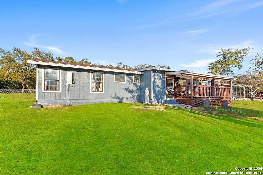 277 W Bear Springs Rd Pipe Creek, TX 78063 - Thumbnail 5