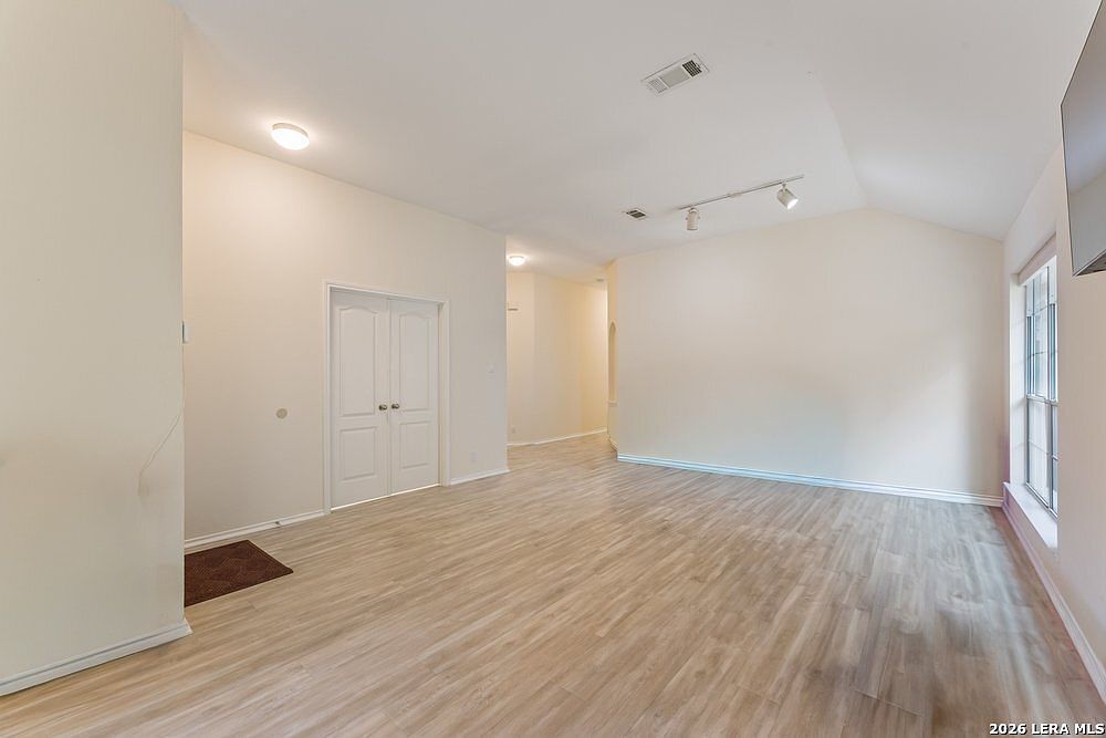 18 Dallari Ct San Antonio, TX 78216 - Thumbnail 5