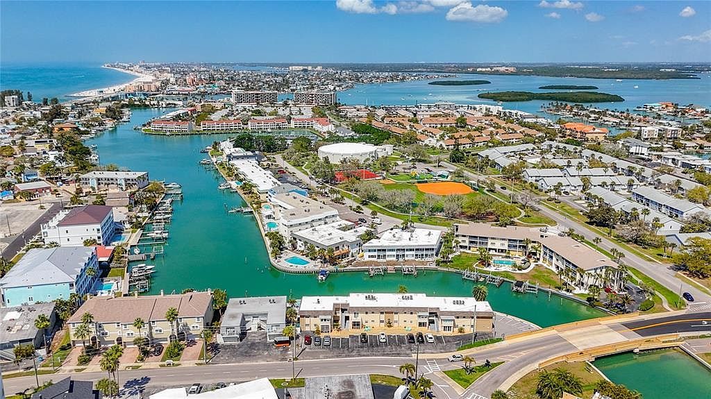 184 117th Ave APT 2 Treasure Island, FL 33706 - Thumbnail 5