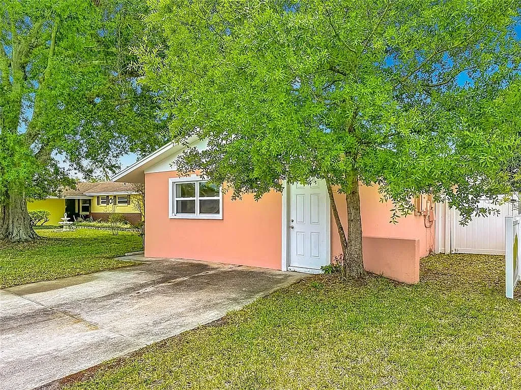 8820 58th Ln N Pinellas Park, FL 33782 - Thumbnail 5