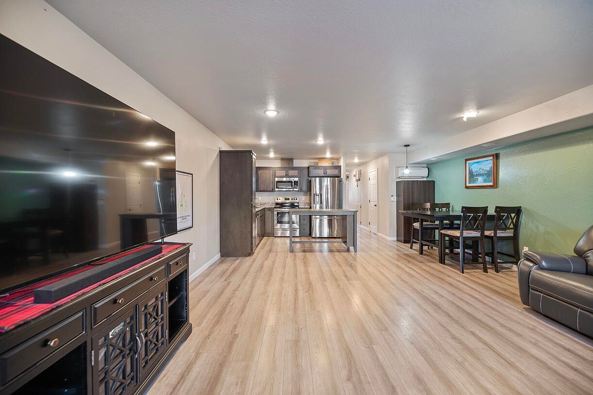 7870 Phaedra Ln White City, OR 97503 - Thumbnail 5