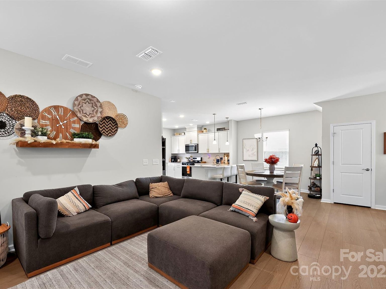 506 Donnegal Farm Dr Fuquay Varina, NC 27526 - Thumbnail 5