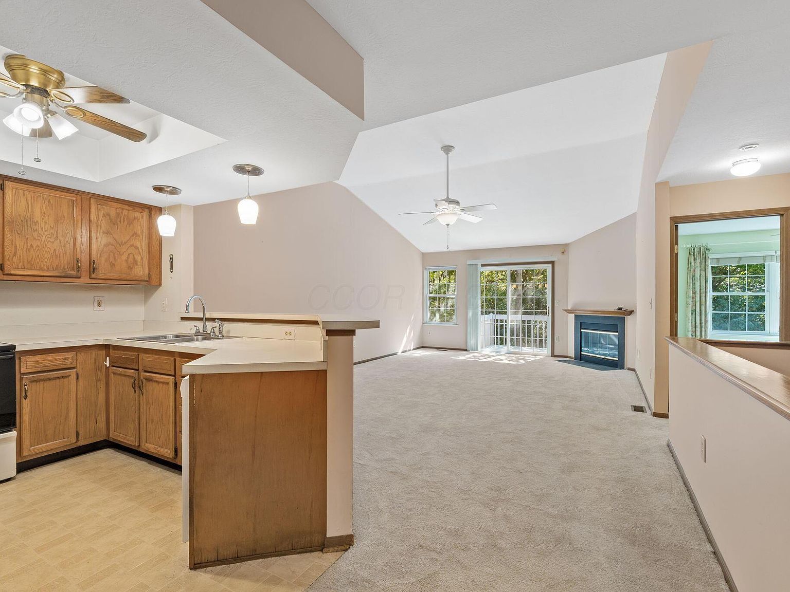 4512 White Leaf Way Columbus, OH 43228 - Thumbnail 5