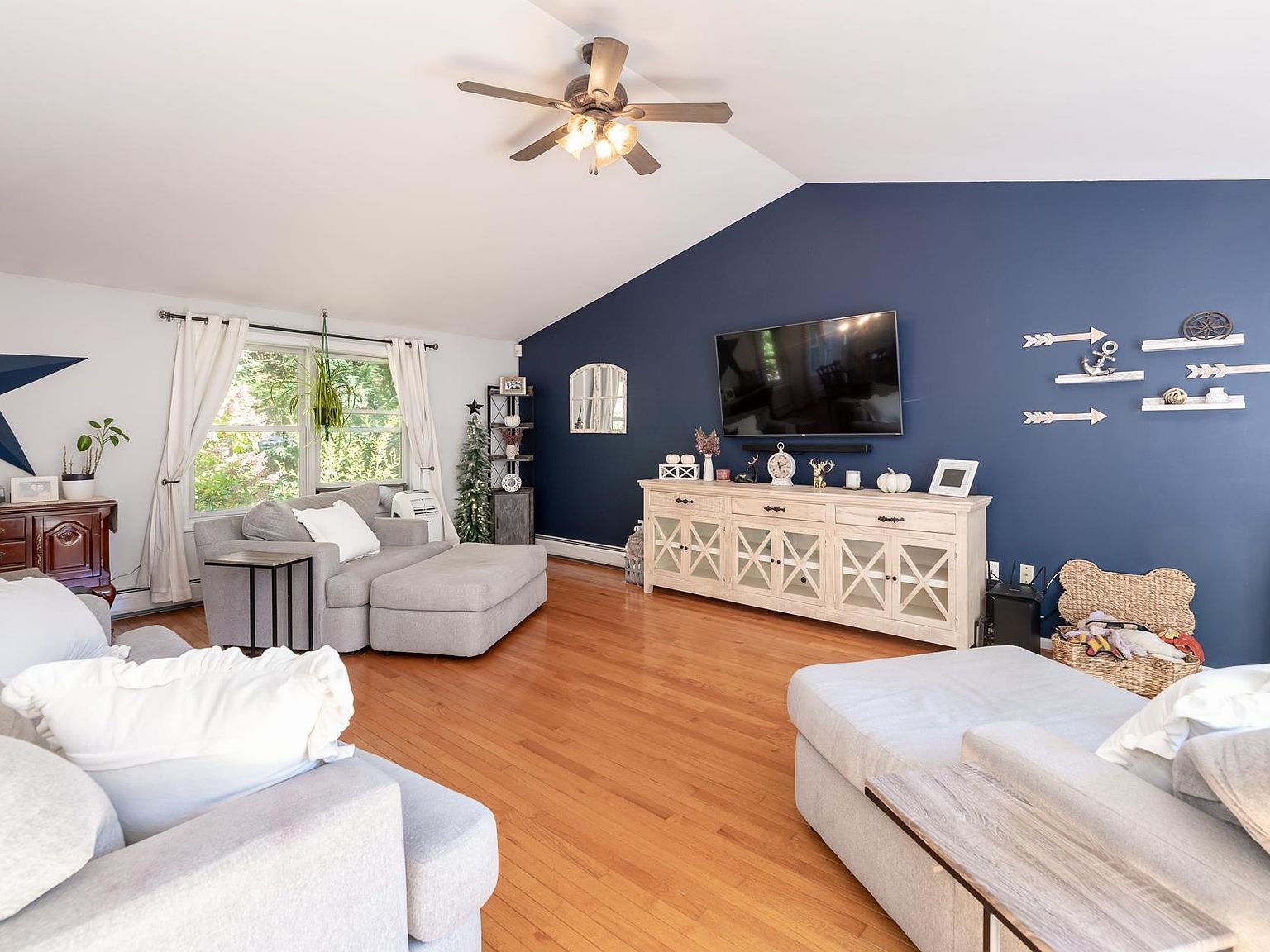 273 Leavitt Rd Belmont, NH 03220 - Thumbnail 5