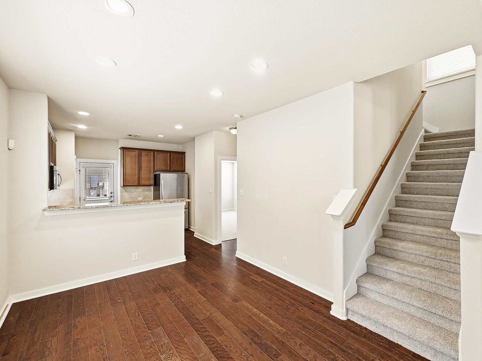 2101 Rivers Edge Way APT 32 Austin, TX 78741 - Thumbnail 5