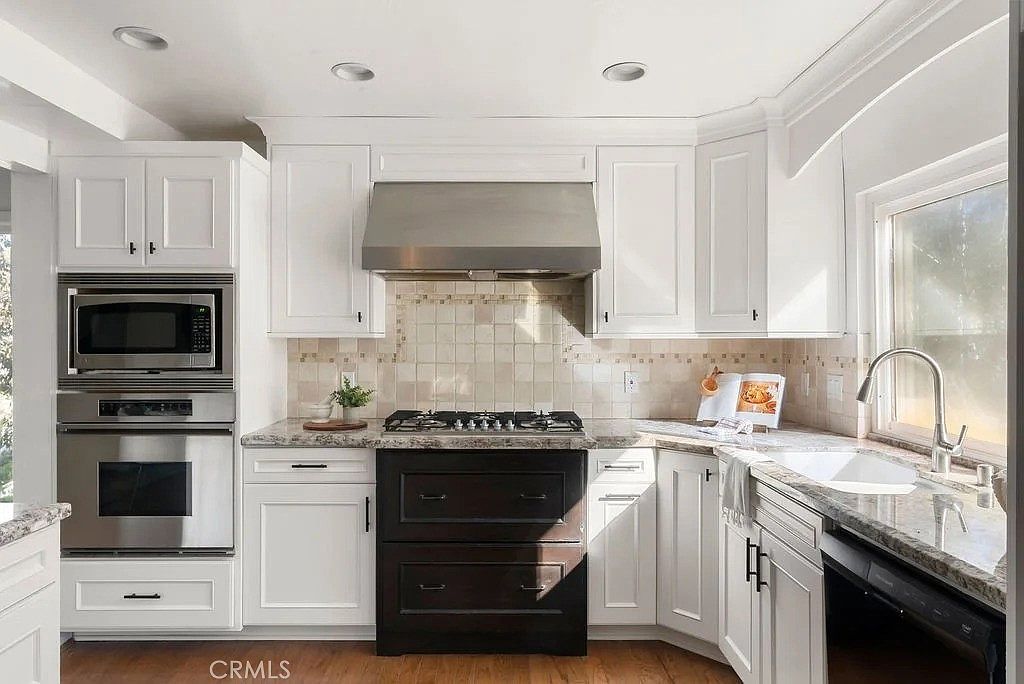 24751 Woodhill Ln Lake Forest, CA 92630 - Thumbnail 5