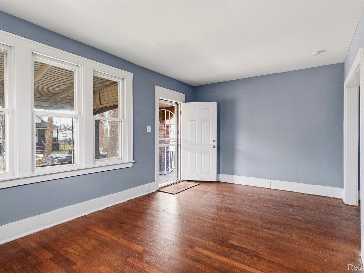 471 Kitchener St Detroit, MI 48215 - Thumbnail 5