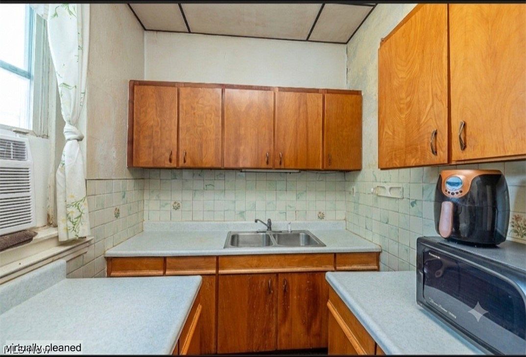 4101 John Ave Cleveland, OH 44113 - Thumbnail 5