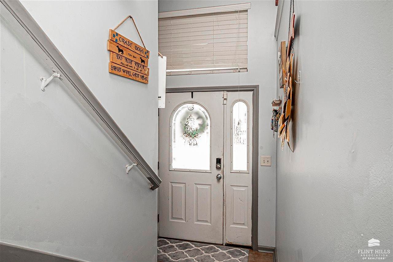 605 W Pine St Junction City, KS 66441 - Thumbnail 5