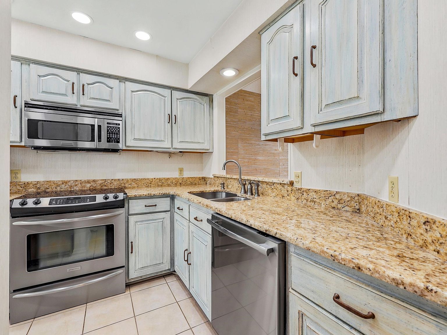 4396 Baldwin Ave APT 81 Little River, SC 29566 - Thumbnail 5
