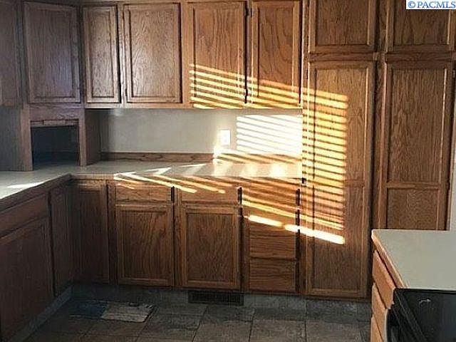 303/305 Bernard Ave Richland, WA 99352 - Thumbnail 5