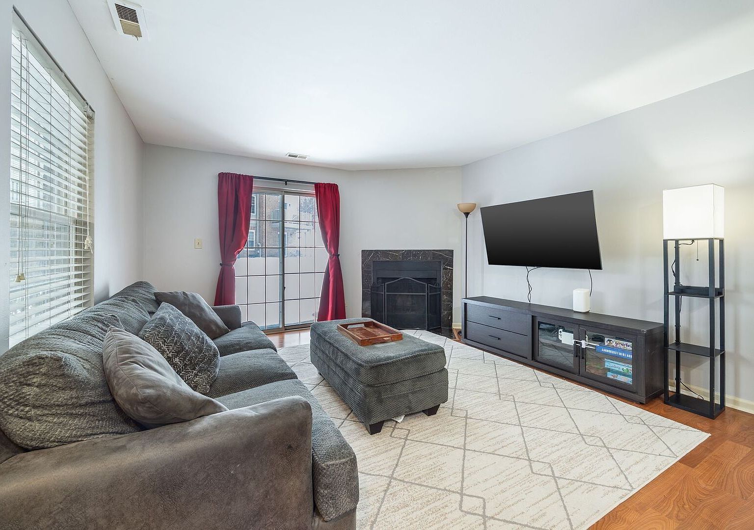 1750 Sleepy Hollow Ct APT 3 Schaumburg, IL 60195 - Thumbnail 5