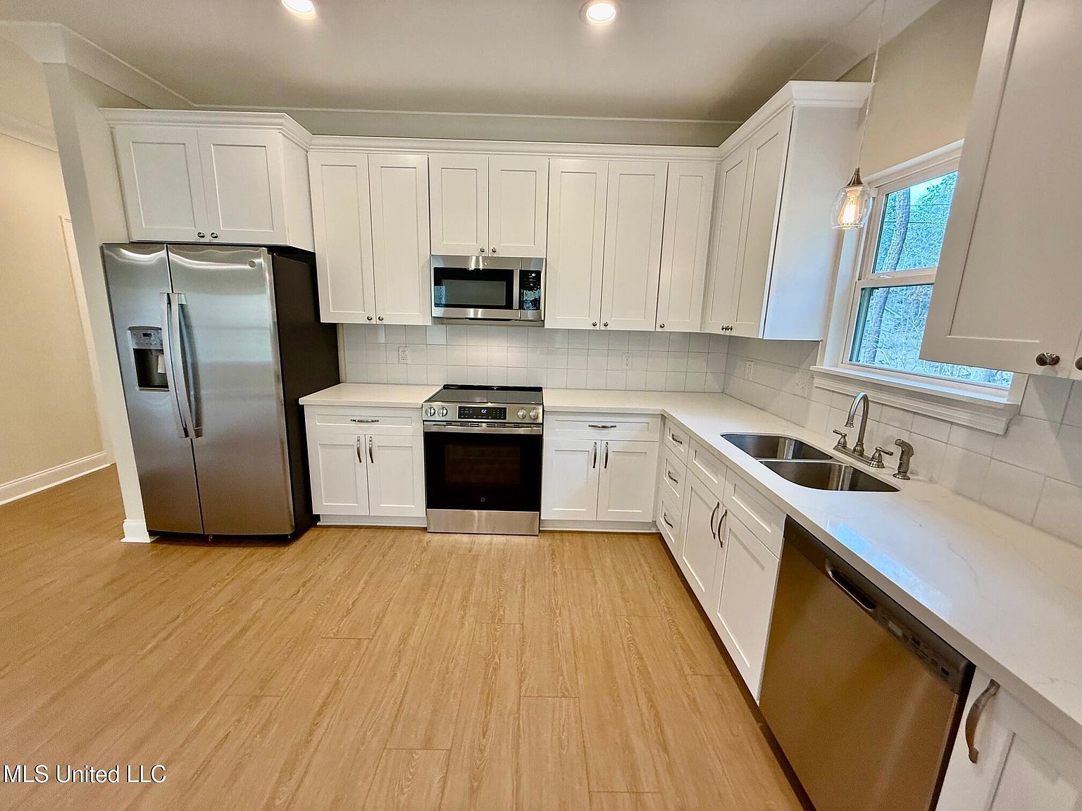 94176 Bayou Dr Diamondhead, MS 39525 - Thumbnail 5