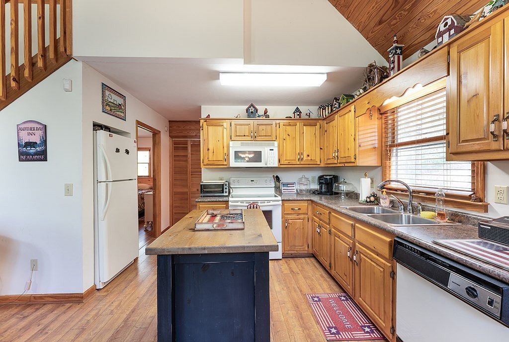 374 Country Lane Murphy, NC 28906 - Thumbnail 5