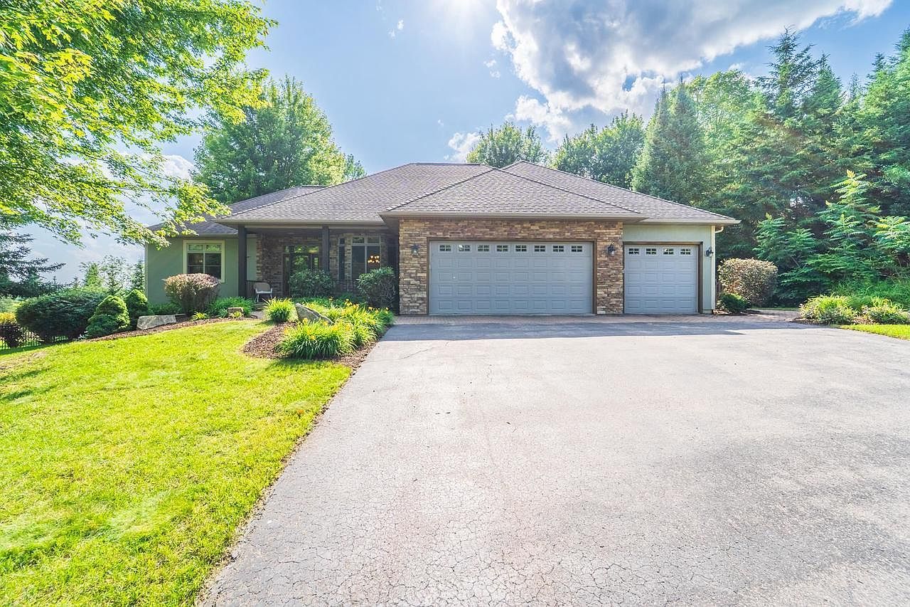 316 Independence Ln Wausau, WI 54403 - Thumbnail 5