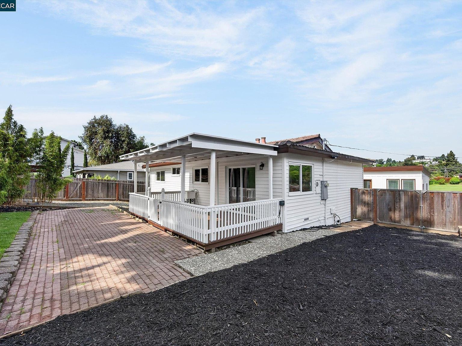 1920 E 3rd St Benicia, CA 94510 - Thumbnail 5