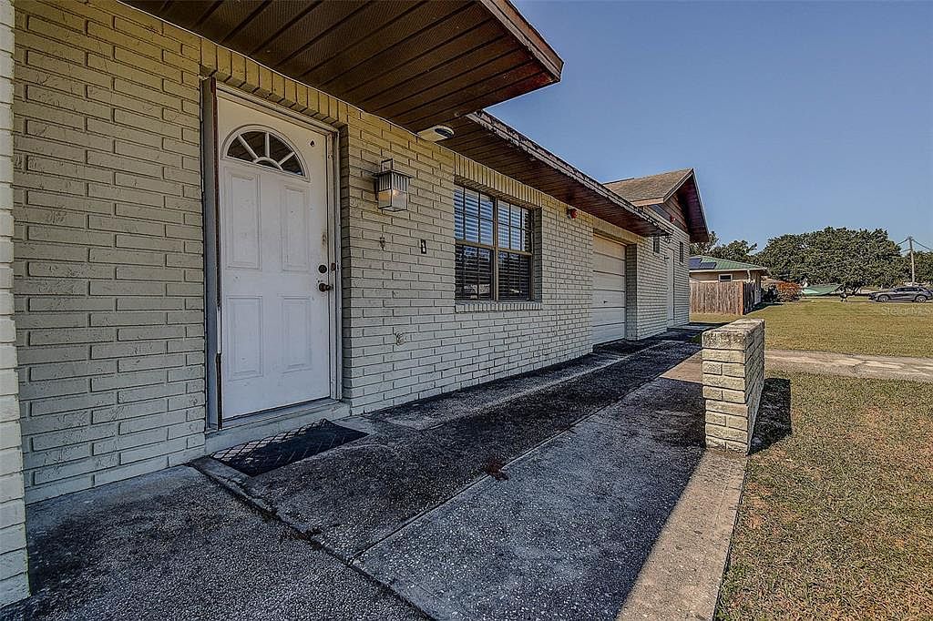 11425 Sun Rd Dade City, FL 33525 - Thumbnail 5