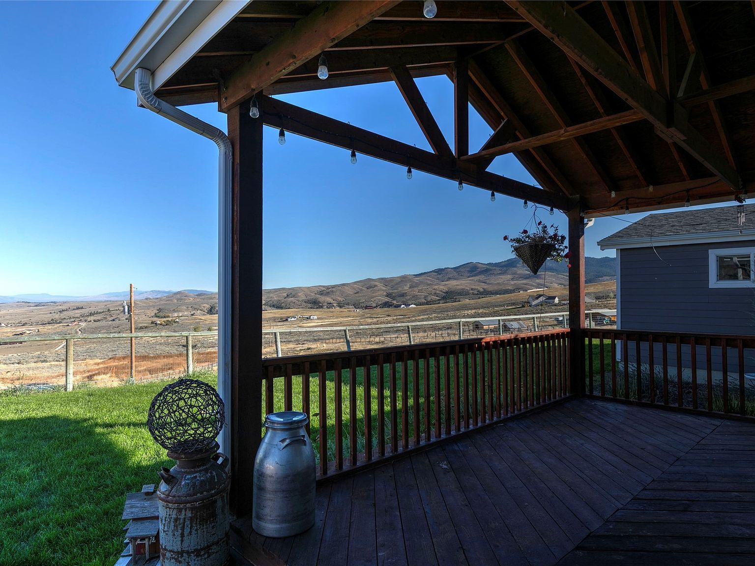 843 Mystic Horse Ln Corvallis, MT 59828 - Thumbnail 5